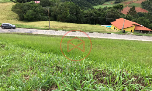 Lote em Condomínio Fechado!!
