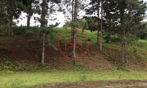 Lote em Condomínio Fechado!!