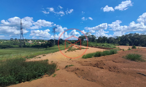 Lote em Ibiúna antes do Centro da cidade!