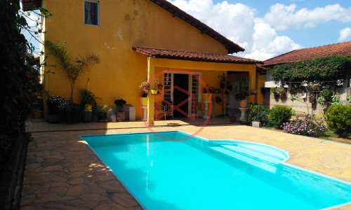 Chácara em Condomínio Antes do Centro!!