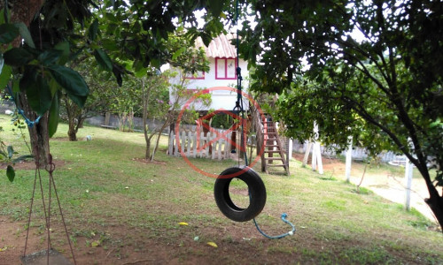 Chácara em Condomínio Próximo do Centro de Ibiúna!!