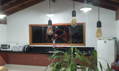 Chácara em Condomínio Fechado!!