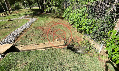 Chácara em Condomínio Fechado!!