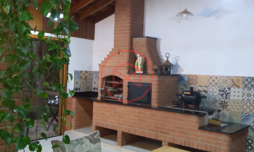 Chácara em Condomínio Fechado!!