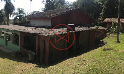 Chácara em Ibiúna local Nobre!