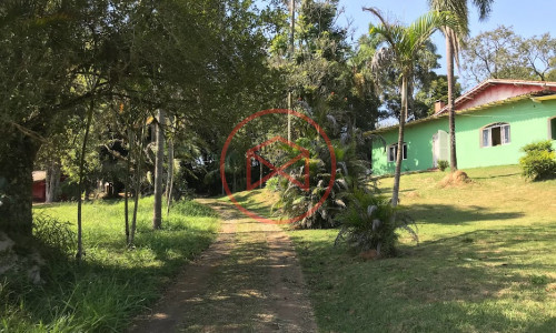 Chácara em Ibiúna local Nobre!