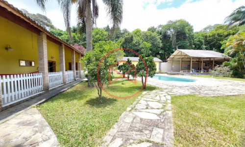 Sítio com 30 mil mts² em Ibiuna!!!