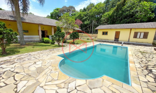 Sítio com 30 mil mts² em Ibiuna!!!