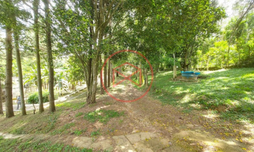 Sítio com 30 mil mts² em Ibiuna!!!