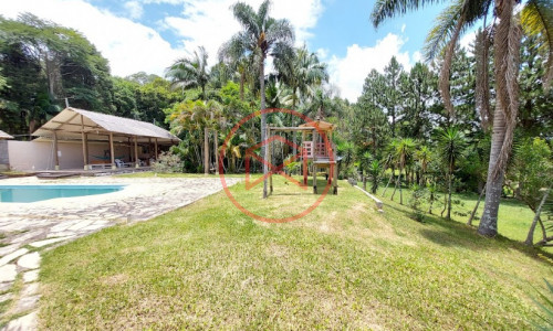 Sítio com 30 mil mts² em Ibiuna!!!