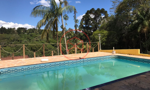 Chácara antes do centro de Ibiúna!!