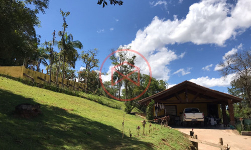 Chácara antes do centro de Ibiúna!!