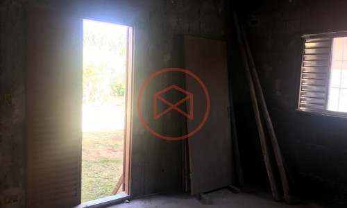 Casa em Condomínio Fechado Antes do Centro de Ibiúna!!