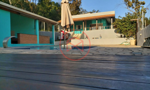 Chácara Antes do Centro de Ibiúna!!