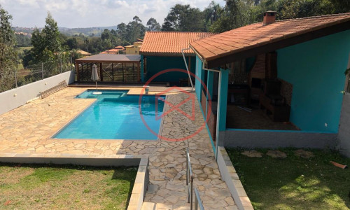 Chácara Antes do Centro de Ibiúna!!