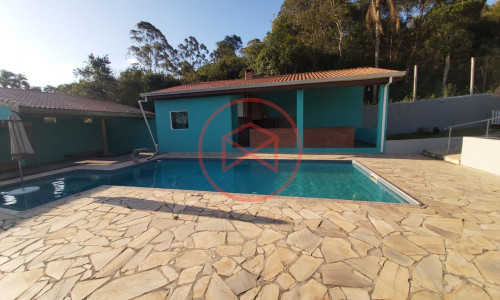 Chácara Antes do Centro de Ibiúna!!