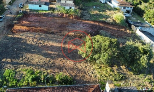 Terreno antes do centro de Ibiúna!