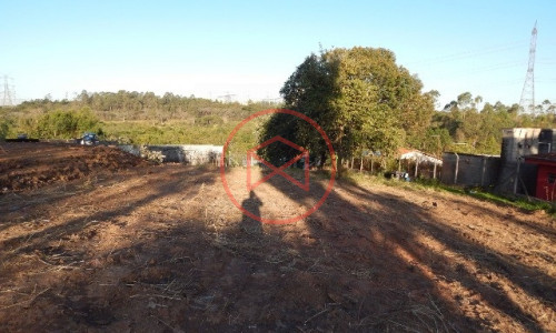 Terreno antes do centro de Ibiúna!