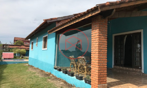 Chácara em Condomínio Fechado Antes do Centro de Ibiúna!!