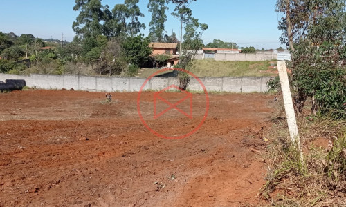 Terreno antes do centro de Ibiúna!