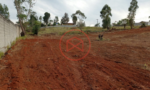 Terreno em Ibiúna, antes do centro!!