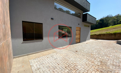 Chácara em Condomínio Fechado em Ibiúna!!