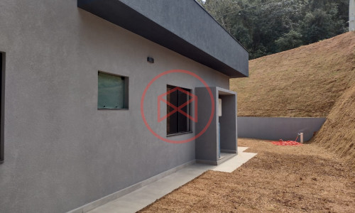 Chácara em Condomínio Fechado em Ibiúna!!