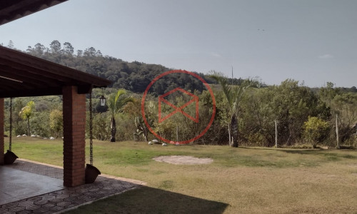 Chácara em Ibiúna Próximo ao Centro !