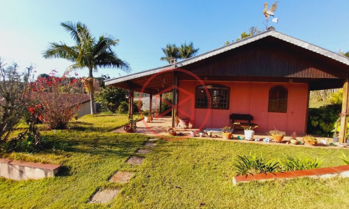 Chácara em Condomínio Fechado em Ibiúna!!