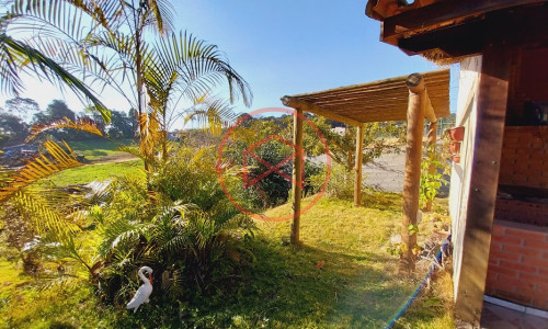 Chácara em Condomínio Fechado em Ibiúna!!