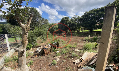 Lote em Condomínio Fechado!!