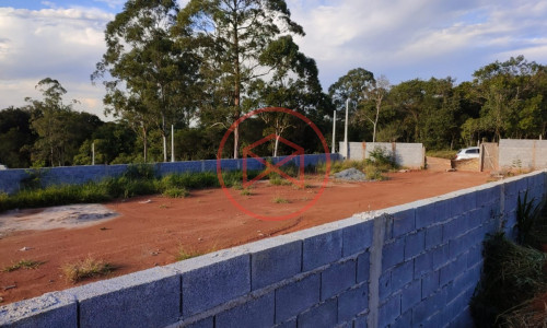 Terreno próximo do centro de Ibiúna