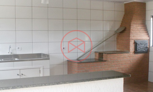 Haras Completo em Ibiúna na beira do asfalto!