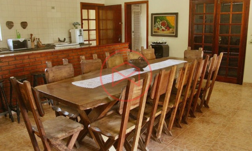 Haras Completo em Ibiúna na beira do asfalto!