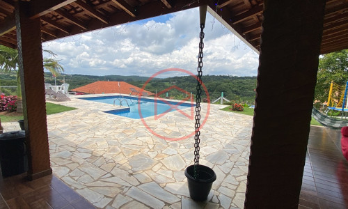 Chácara Próximo do Centro de Ibiúna!!