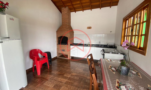 Chácara Próximo do Centro de Ibiúna!!