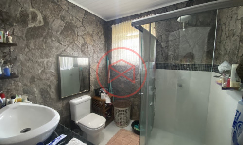 Chácara em Condomínio Fechado no centro de Ibiúna!!