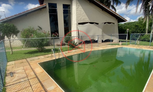 Chácara em Condomínio Fechado no centro de Ibiúna!!