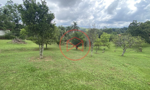 Chácara em Loteamento Aberto em Ibiúna!