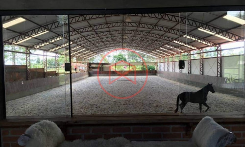 Haras Completo em Ibiúna!