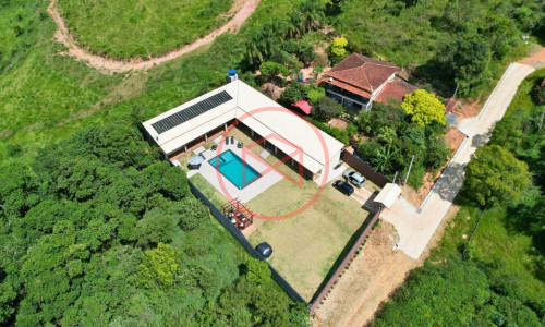 Chácara em Condomínio Próximo do Centro!!