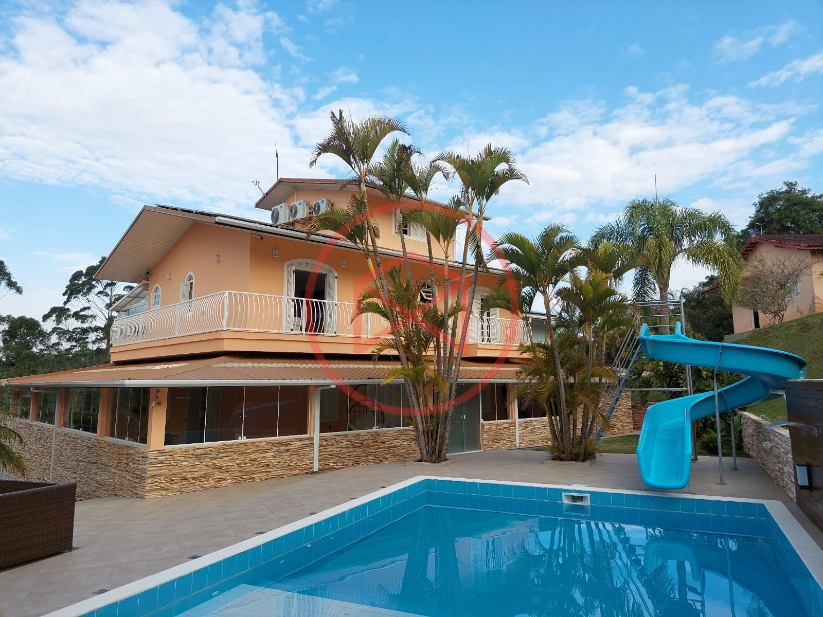 Chácara com 5.000 mts antes do Centro de Ibiúna