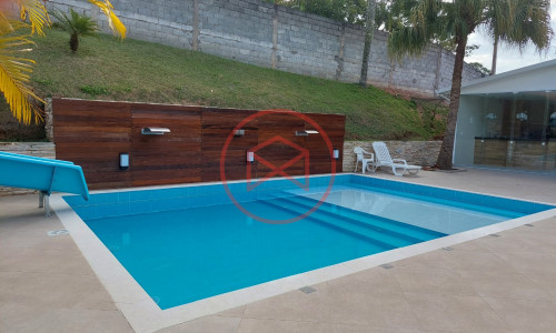 Chácara com 5.000 mts antes do Centro de Ibiúna