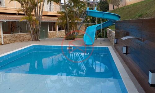 Chácara com 5.000 mts antes do Centro de Ibiúna