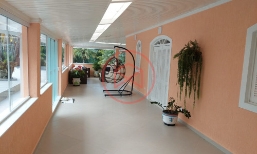 Chácara com 5.000 mts antes do Centro de Ibiúna