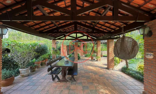 Chácara em Condomínio Antes do Centro de Ibiúna!!