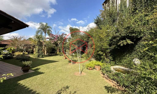 Chácara em Condomínio Antes do Centro de Ibiúna!!