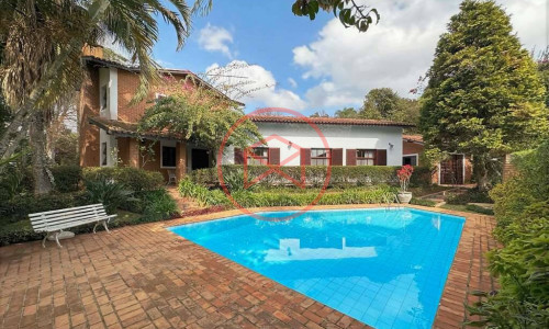 Chácara em Condomínio Antes do Centro de Ibiúna!!