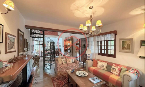 Chácara em Condomínio Antes do Centro de Ibiúna!!