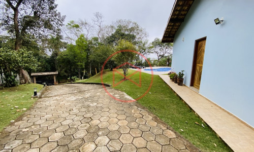 Chácara em Condomínio Fechado em Ibiúna!!